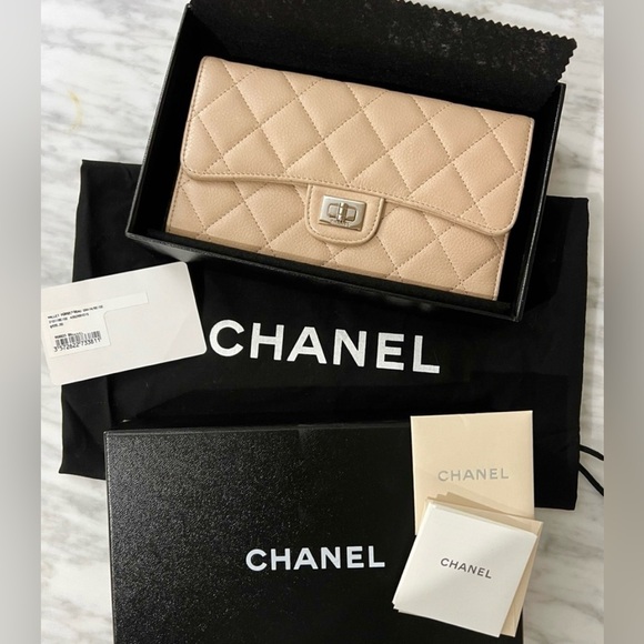 CHANEL Trifold Flap Long Wallet in Beige Caviar Skin - Picture 1 of 9